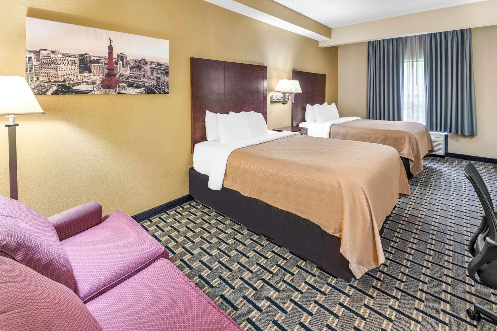 Clarion Inn & Suites Northwest Indianapolis Exteriér fotografie